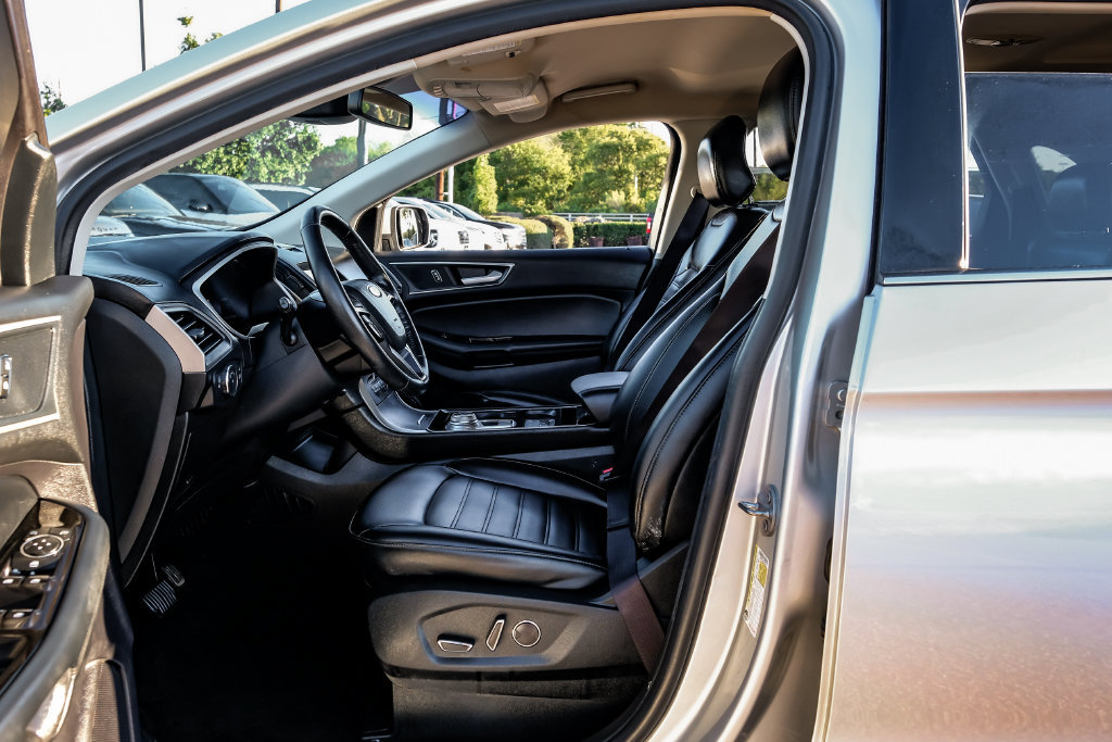 Used 2019 Ford Edge SEL w/ Equipment Group 201A FWD image 31
