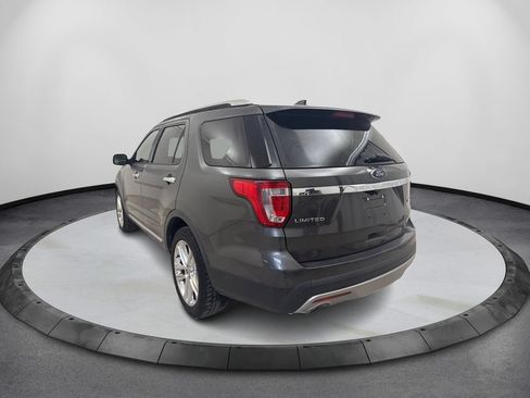Used 2016 Ford Explorer Limited w/ Equipment Group 301A FWD image 8