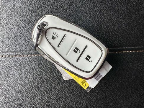 Used 2019 Chevrolet Traverse LS AWD/4WD image 34
