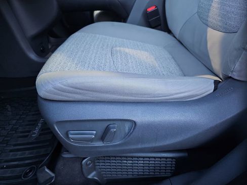 Certified 2021 Toyota Sienna LE FWD image 17