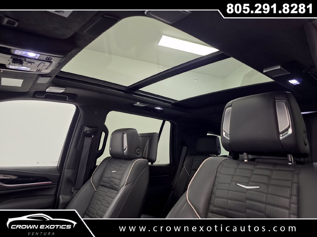 Used 2024 Cadillac Escalade V w/ LPO, ONYX Package AWD/4WD image 22