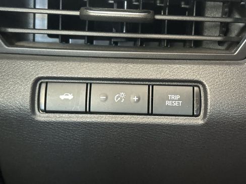 Used 2021 Nissan Altima 2.5 SR FWD image 30