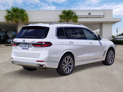 Certified 2024 BMW X7 xDrive40i w/ Executive Package AWD/4WD image 4