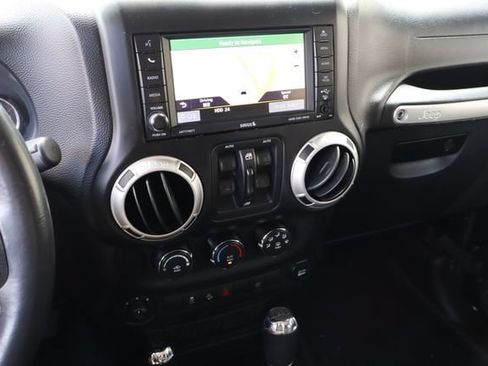 Used 2013 Jeep Wrangler Unlimited Sahara w/ Connectivity Group AWD/4WD image 6