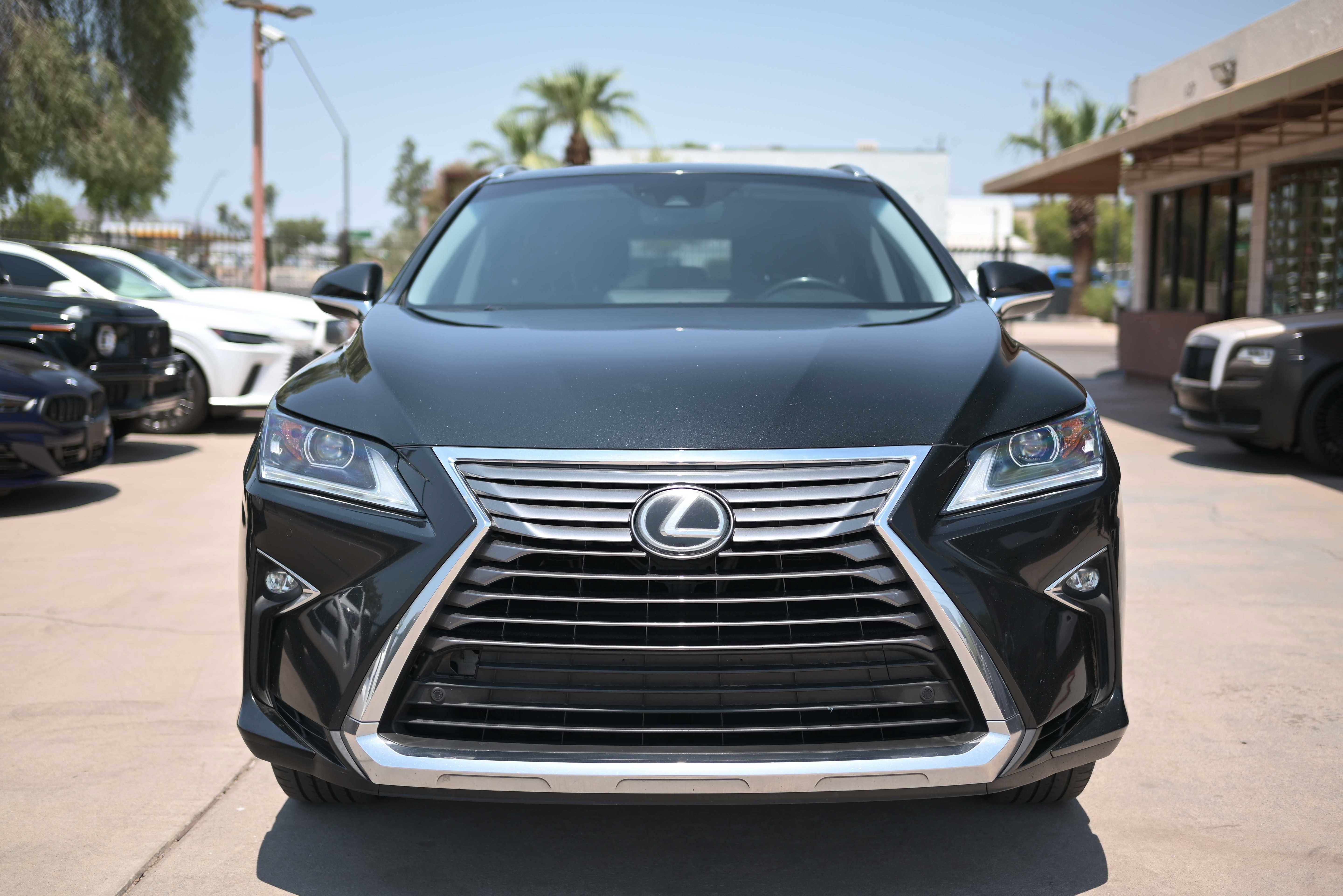 Used 2019 Lexus RX 350L AWD image 3