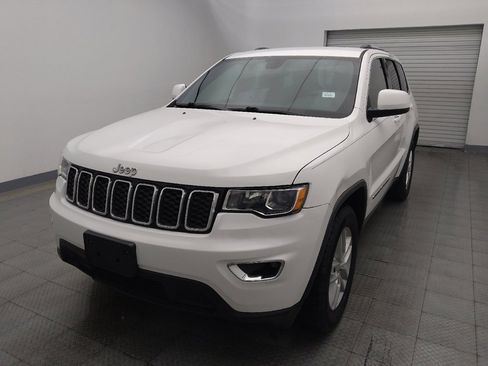 Used 2018 Jeep Grand Cherokee Laredo image 15