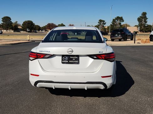 Used 2024 Nissan Sentra SV image 6