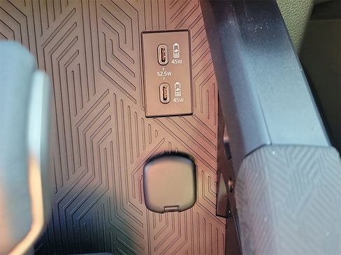 New 2025 Toyota Tacoma Trailhunter image 28