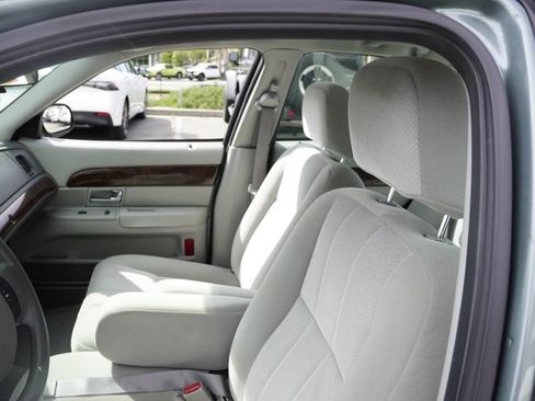 Used 2005 Mercury Grand Marquis GS image 14