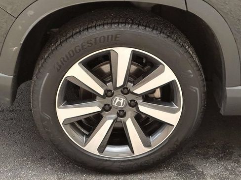 Used 2023 Honda Pilot Elite image 12