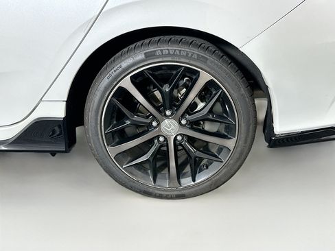 Used 2020 Honda Civic Sport image 11