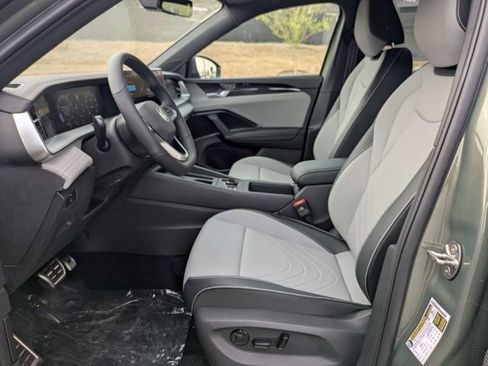 New 2026 Volkswagen Tiguan SE R-Line FWD image 20