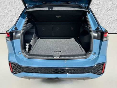 Used 2025 Volkswagen Tiguan SEL R-Line AWD/4WD image 12