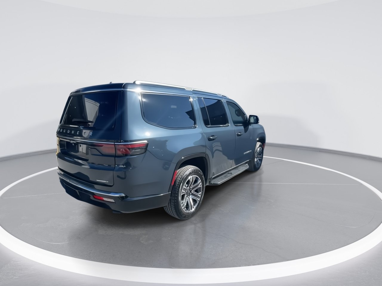 Used 2024 Jeep Wagoneer Series II w/ Flexible Seating Group AWD/4WD image 19