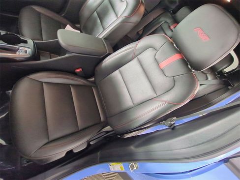 Certified 2024 Chevrolet Trax RS w/ Sunroof Package image 19