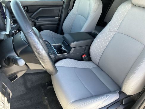 Used 2025 Toyota Tacoma SR5 image 19