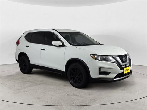 Used 2018 Nissan Rogue S image 7