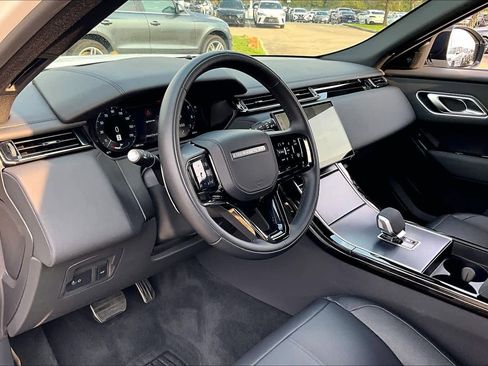 Used 2026 Land Rover Range Rover Velar Dynamic SE image 15