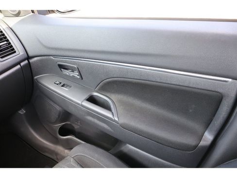 Used 2024 Mitsubishi Outlander Sport AWD image 21
