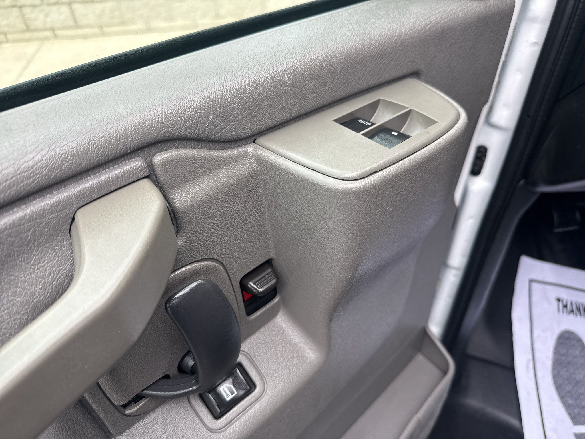 Used 2017 Chevrolet Express 2500 RWD image 11