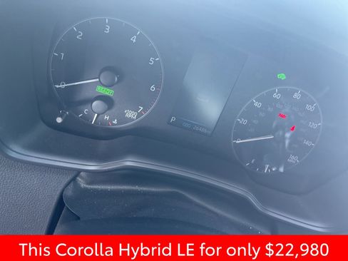 Used 2025 Toyota Corolla LE FWD image 18