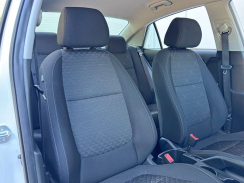 Used 2022 Kia Rio LX FWD image 29