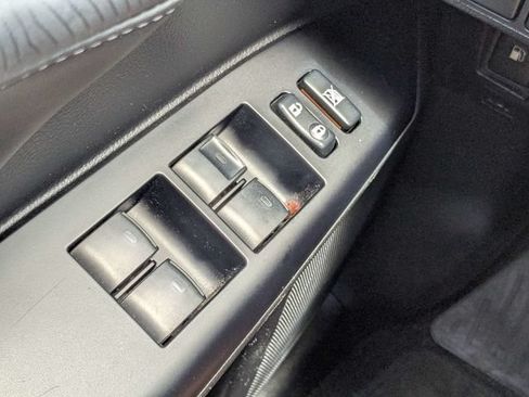 Used 2015 Lexus CT 200h FWD image 23