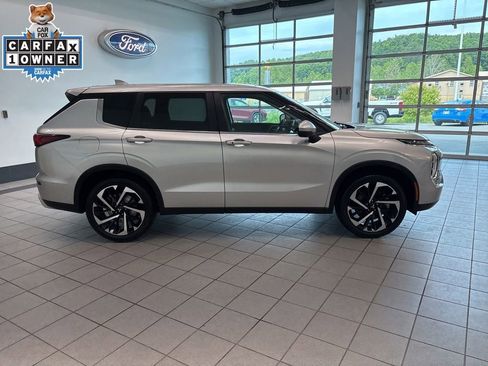 Used 2024 Mitsubishi Outlander SE FWD image 8