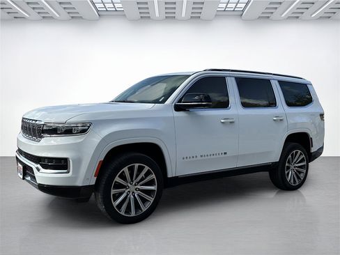 New 2023 Jeep Grand Wagoneer 4WD w/ Flexible Seating Group image 7