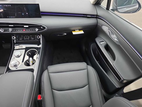 New 2026 Genesis GV70 2.5T image 14