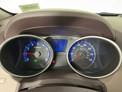 Used 2015 Hyundai Tucson SE image 17