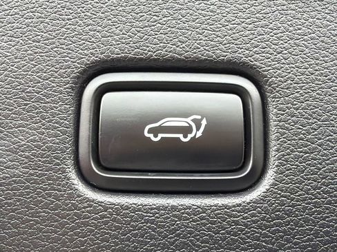 Used 2024 Hyundai Palisade SEL FWD image 19