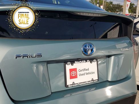 Certified 2016 Toyota Prius Three image 14