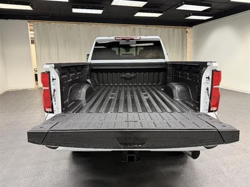 New 2026 Chevrolet Silverado 2500 High Country w/ High Country Premium Package AWD/4WD image 4