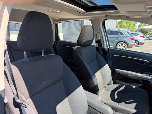 Used 2015 Honda Fit EX image 30
