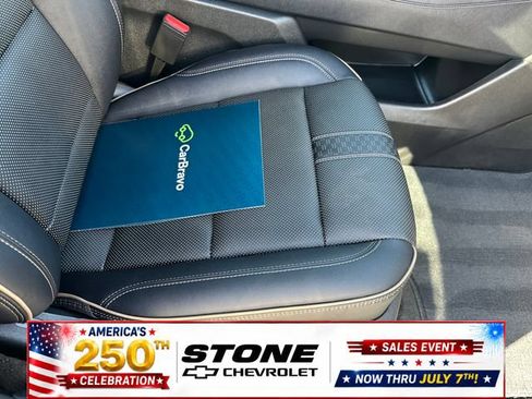 Certified 2026 Chevrolet Traverse High Country FWD image 30