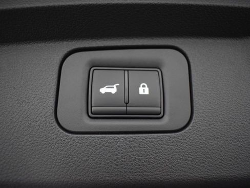 New 2025 Nissan Armada SL w/ Captain's Chari Seat Package RWD image 36