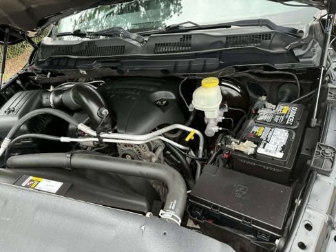 Used 2017 RAM 1500 Sport RWD image 26