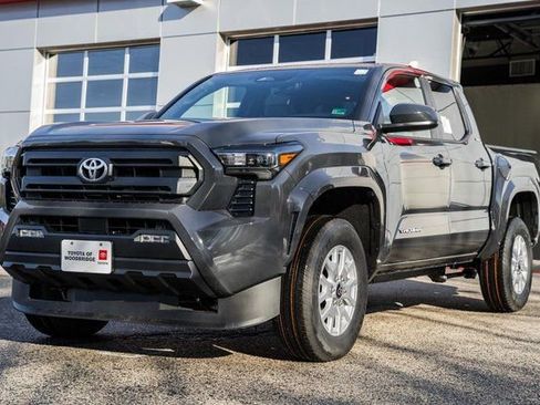 New 2026 Toyota Tacoma SR5 image 3