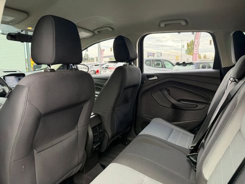 Used 2016 Ford Escape SE w/ Equipment Group 201A image 20