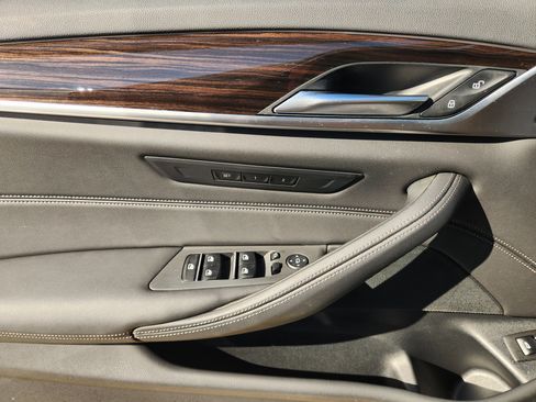 Used 2023 BMW 530i w/ M Sport Package image 22