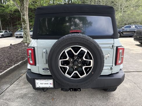 Used 2022 Ford Bronco Outer Banks AWD/4WD image 6