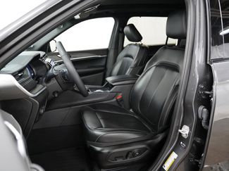 Certified 2024 Jeep Grand Cherokee L Limited w/ Luxury Tech Group II video 4