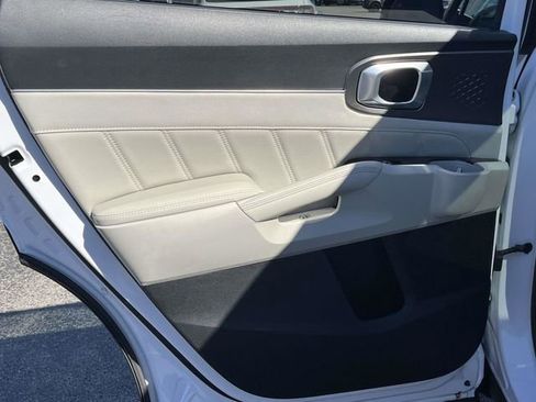 Used 2021 Kia Sorento SX image 18
