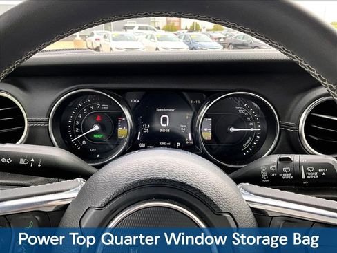 Used 2023 Jeep Wrangler Unlimited Sahara w/ Cold Weather Group AWD/4WD image 14