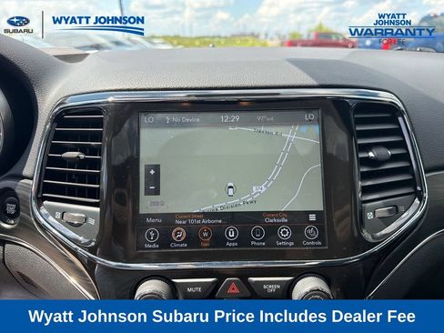 Used 2021 Jeep Grand Cherokee Limited w/ Premium Lighting Group AWD/4WD image 24