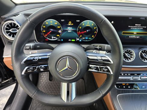 Used 2023 Mercedes-Benz E 450 Cabriolet image 14