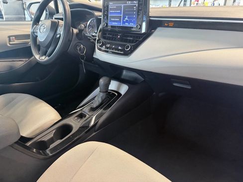 Used 2022 Toyota Corolla LE image 14