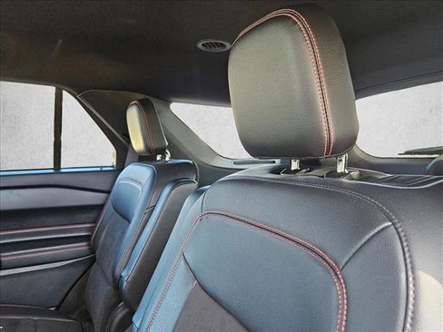 Used 2024 Ford Explorer ST-Line w/ Class IV Trailer Tow Package image 20