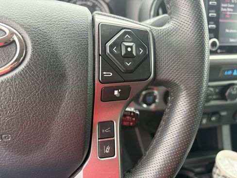 Used 2023 Toyota Tacoma SR5 AWD/4WD image 16